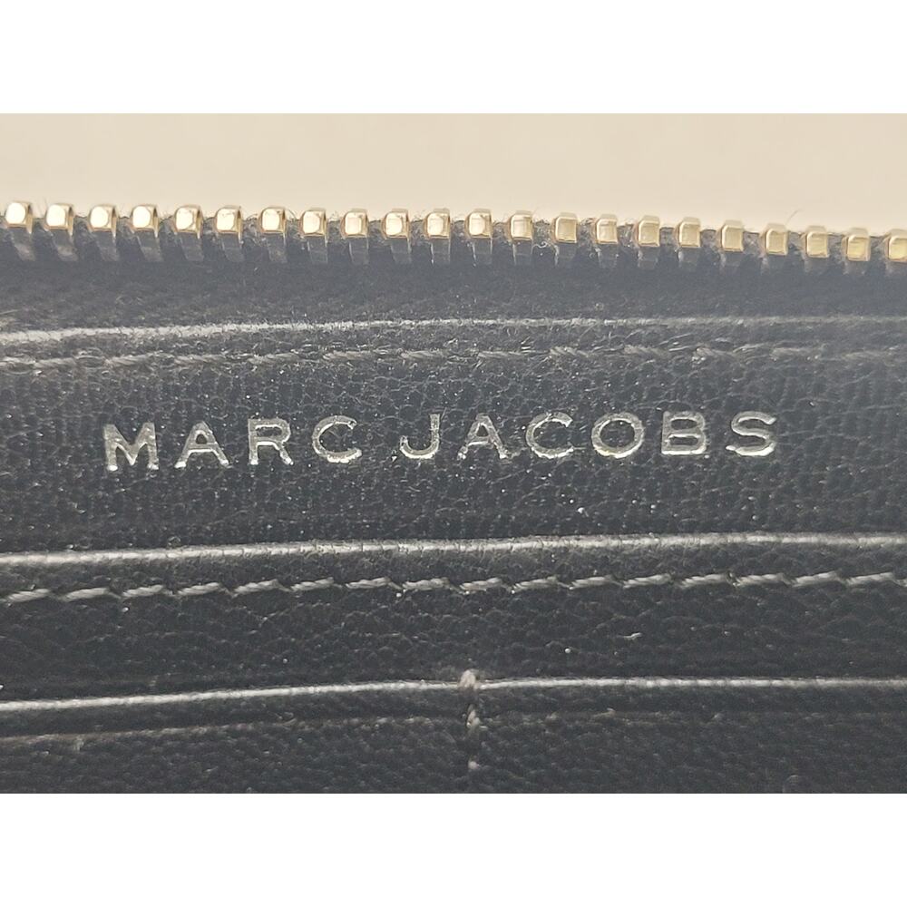 Marc Jacobs Quilted Black Leather Push Lock Zip Clutch Wallet - Picture 10 of 10